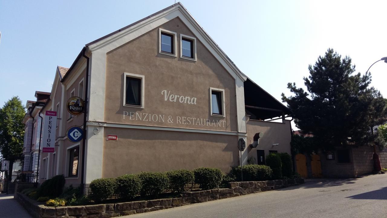 Pension Verona Nový Bor Esterno foto